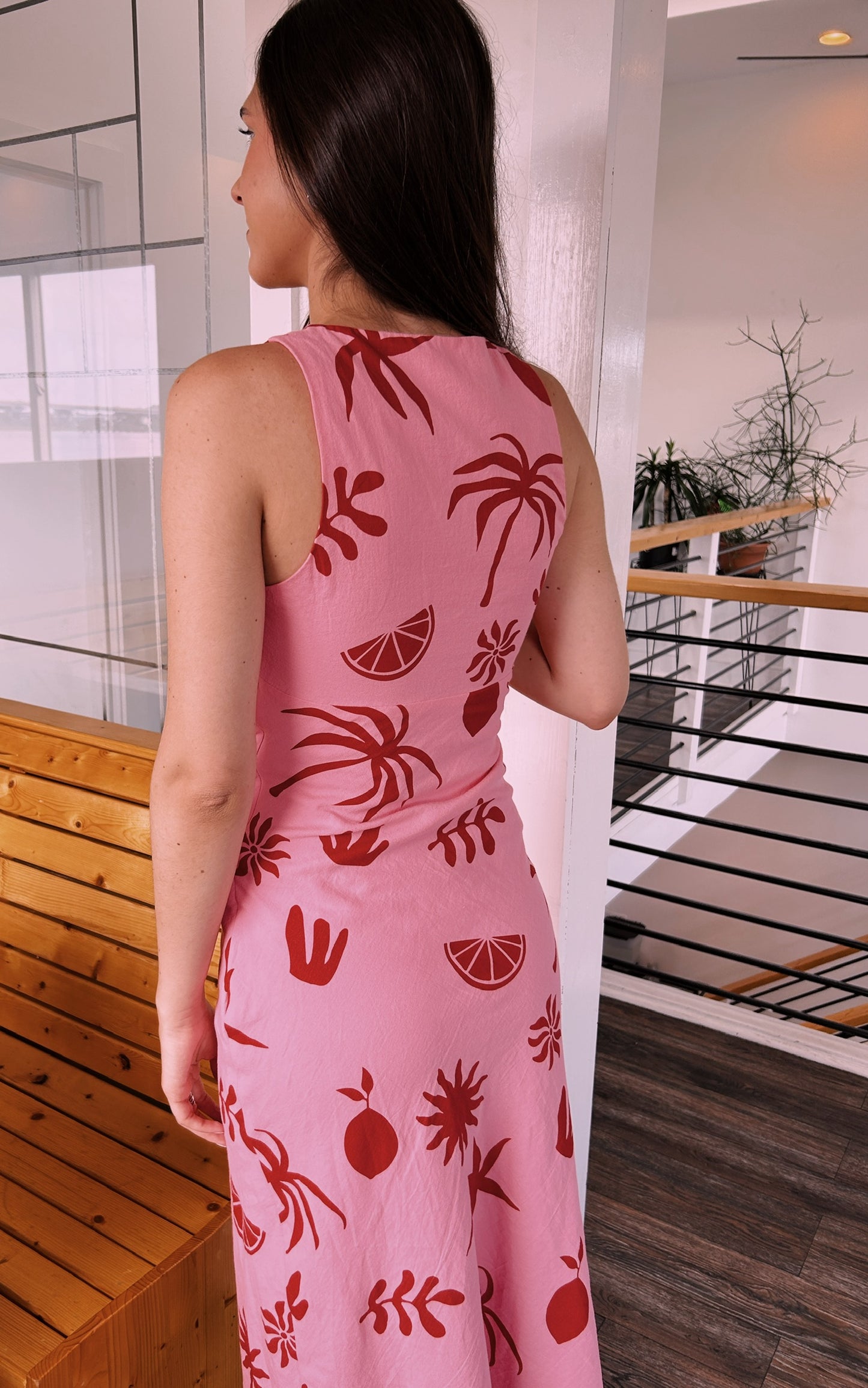 SLEEVELESS V NECK BIAS MIDI DRESS