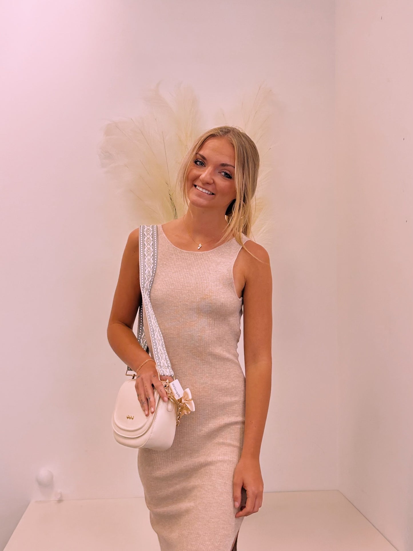 MAXI FRONT TWIST CUTOUT DRESS