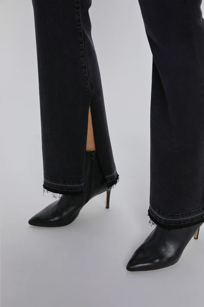 HIDDEN BLACK SLIT FLARE JEANS