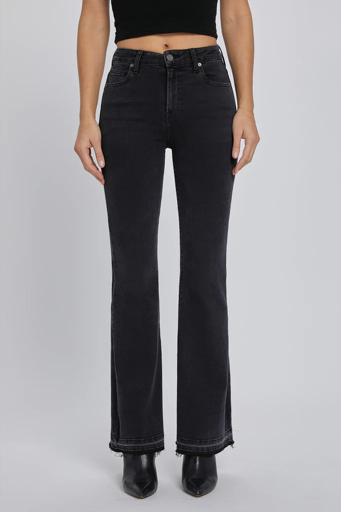 HIDDEN BLACK SLIT FLARE JEANS