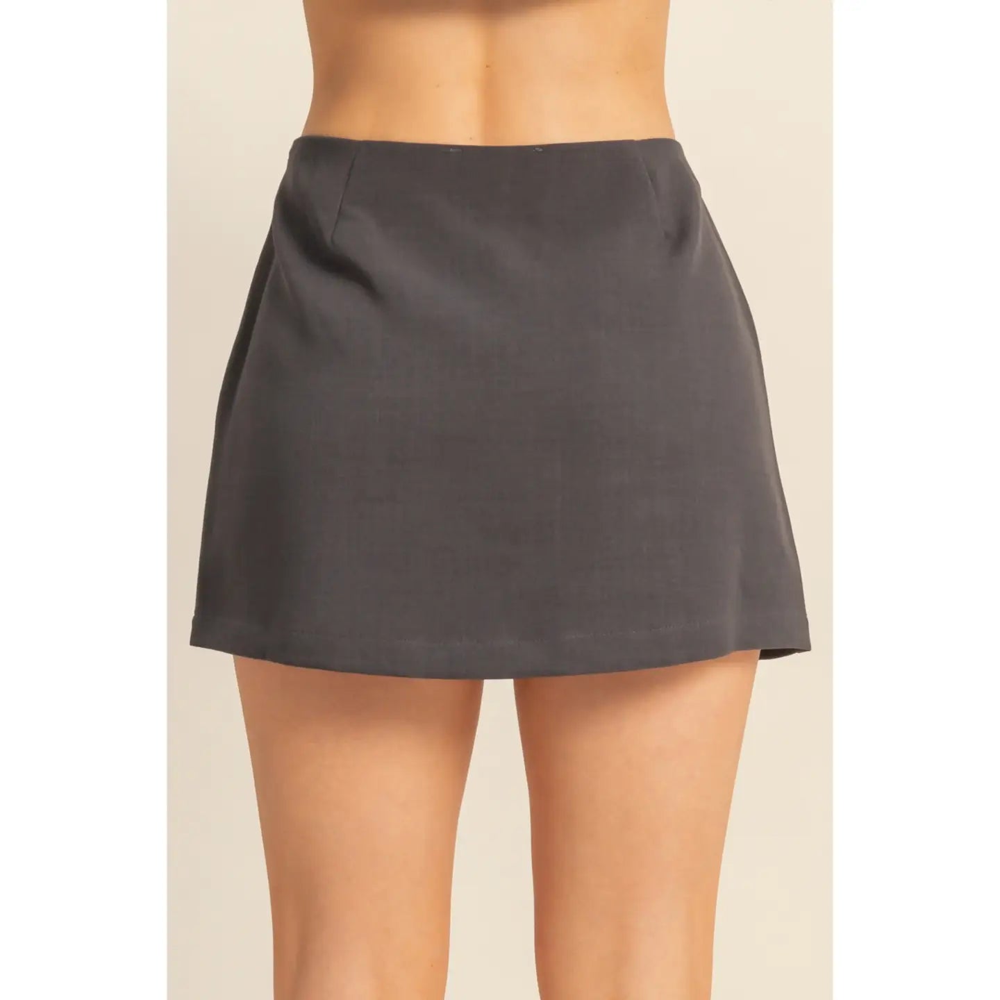 MODERN MINI SKIRT