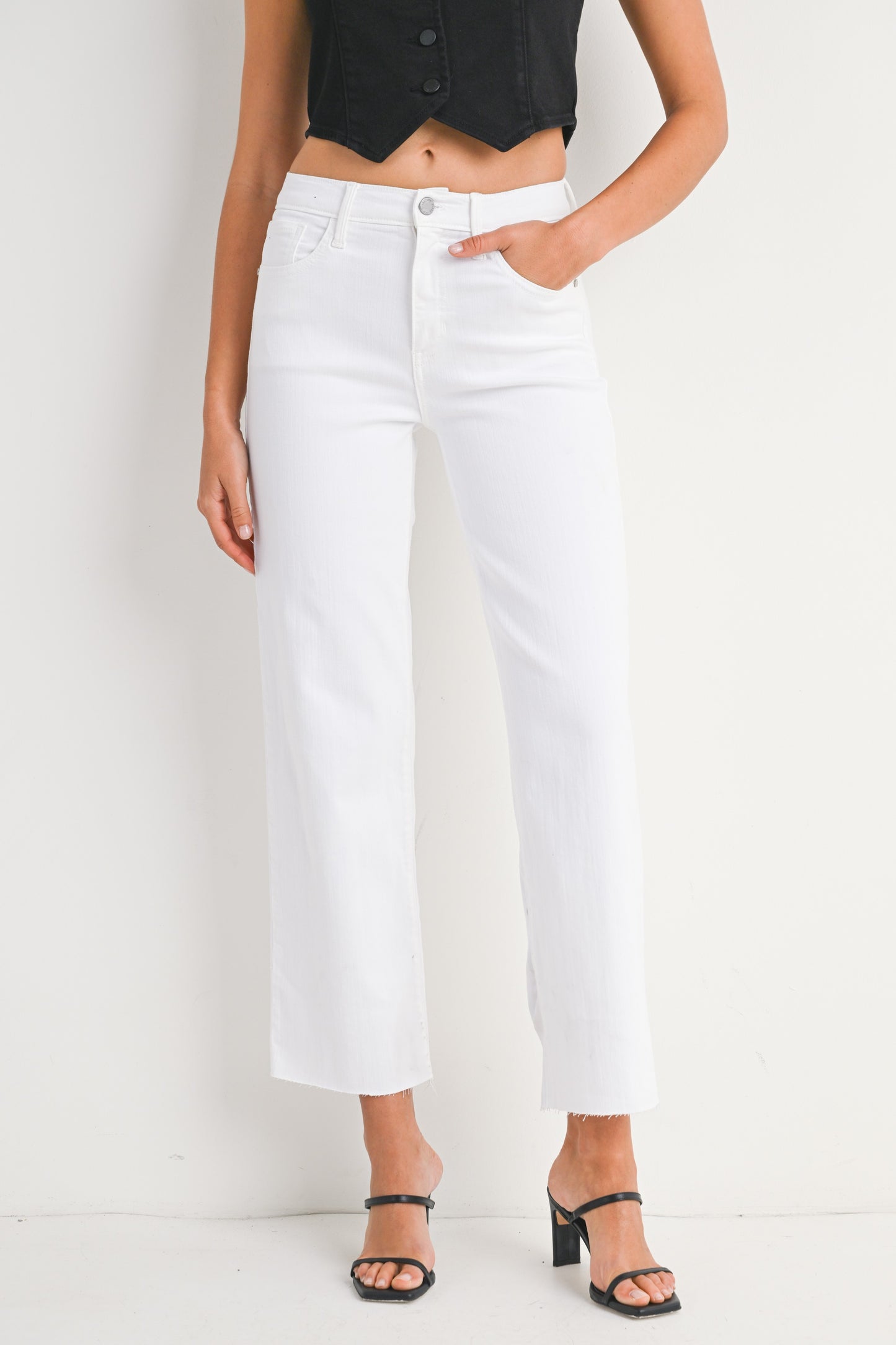 SLIM PALAZZO JEANS WITH SCISSOR CUT