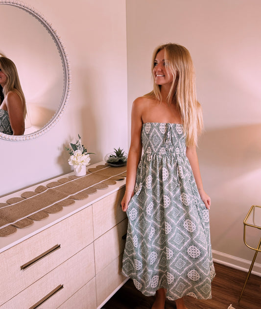 GEO PRINT SMOCKED HALTER DRESS