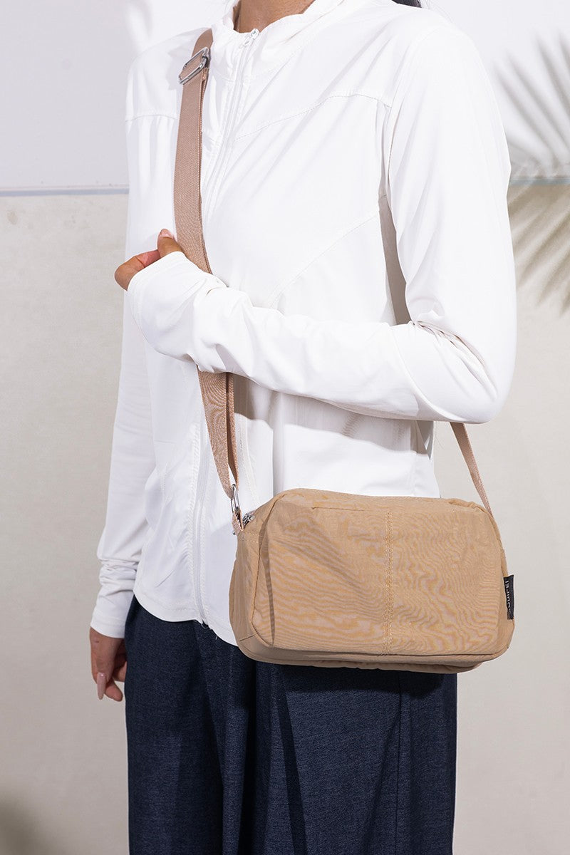 CROSSBODY CAMERA BAG