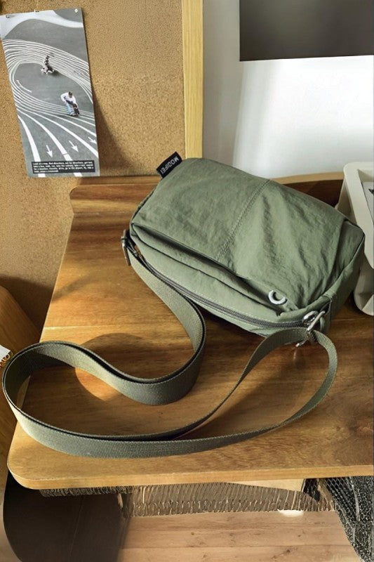 CROSSBODY CAMERA BAG