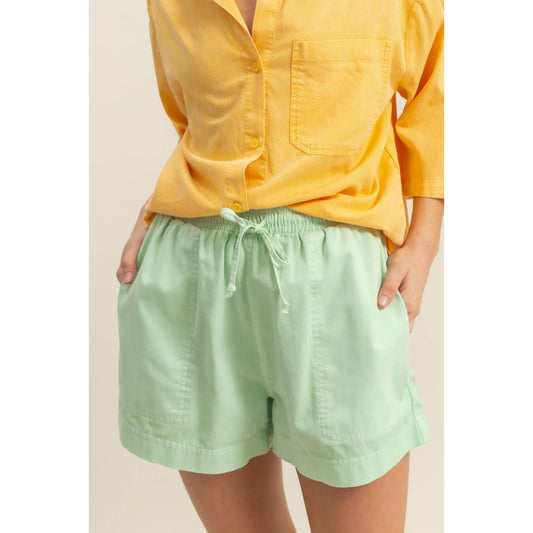 ELASTICIZED WAIST WOVEN SHORTS