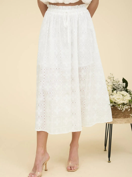 EYELET RUFFLE DETAIL MIDI SKIRT