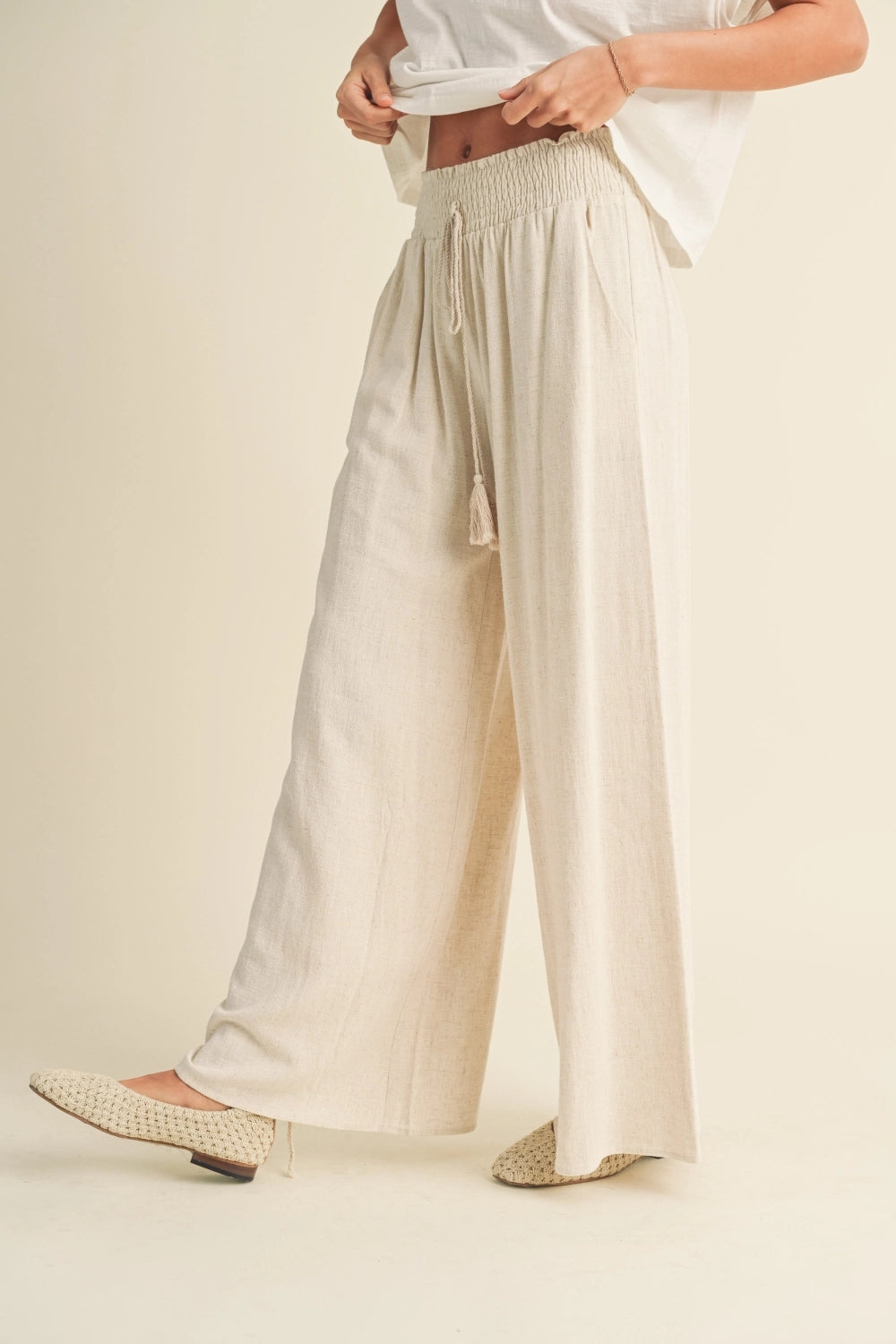 COTTON LINEN SMOCKED WAIST PANTS