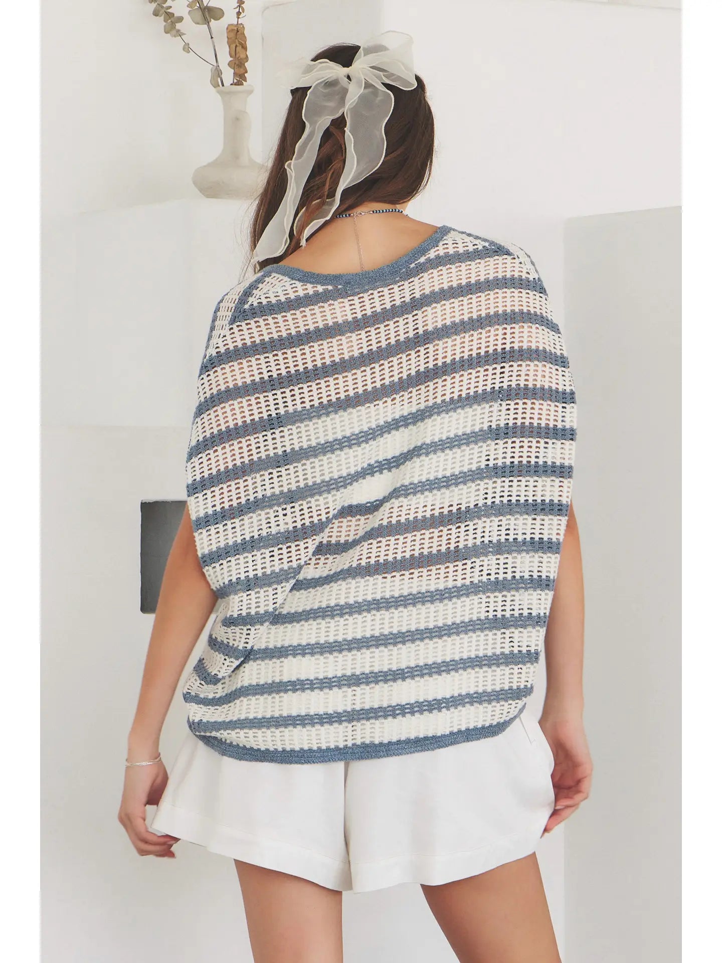 OVERSIZED V NECK SWEATER TOP