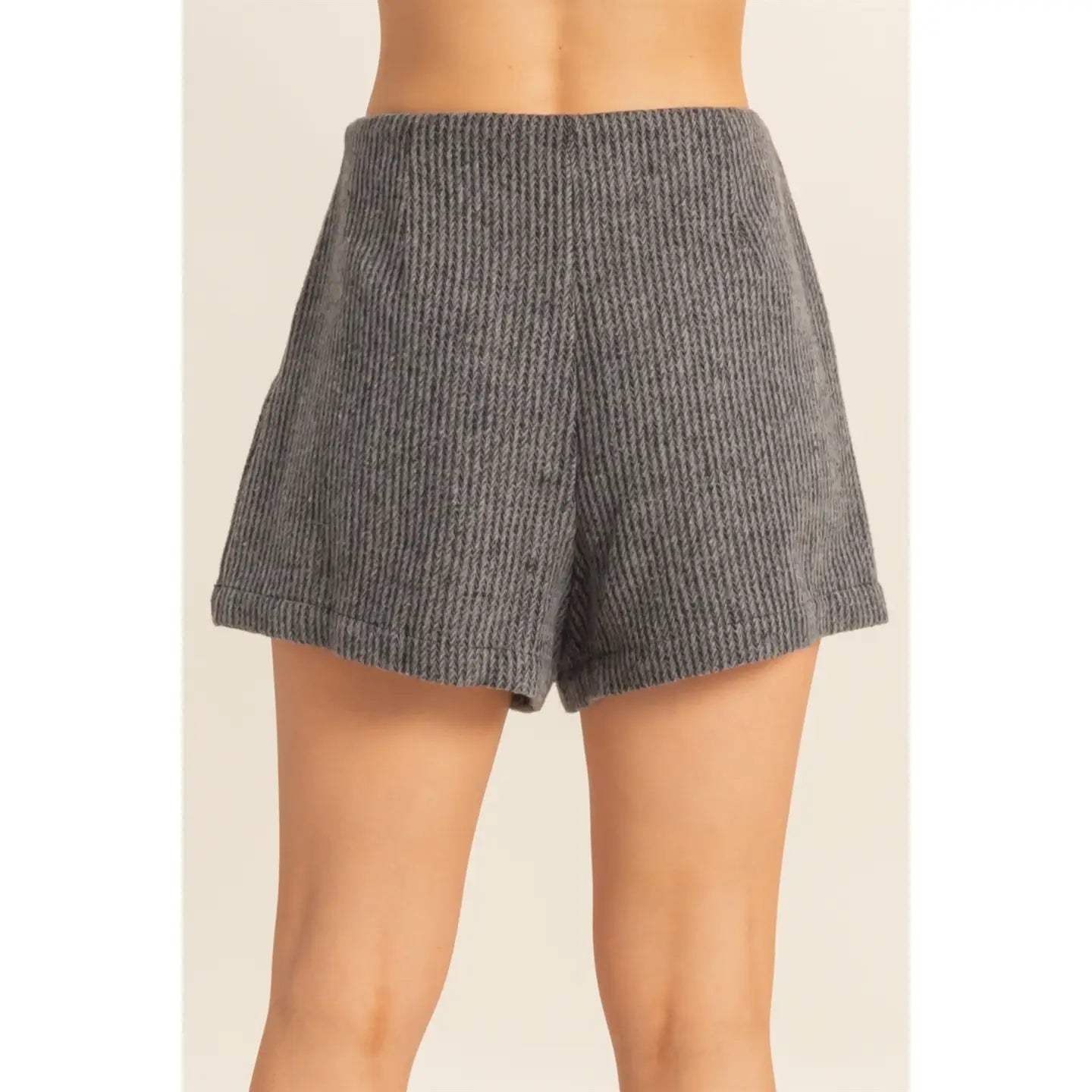 TEXTURED SKORT
