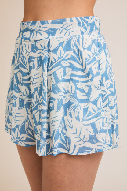 FLOWY TROPICAL PRINT SHORTS